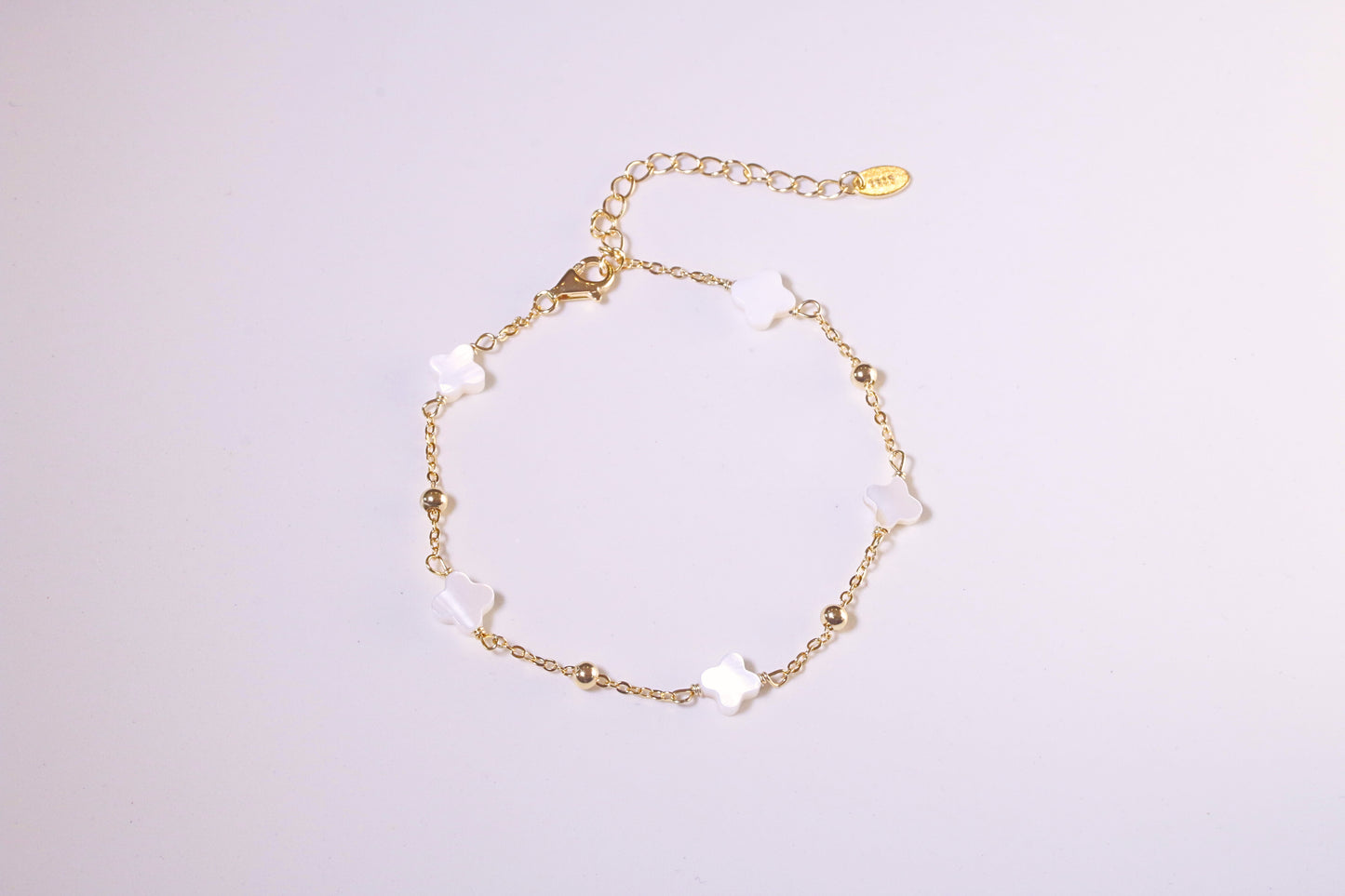 Shell Clover Bracelet