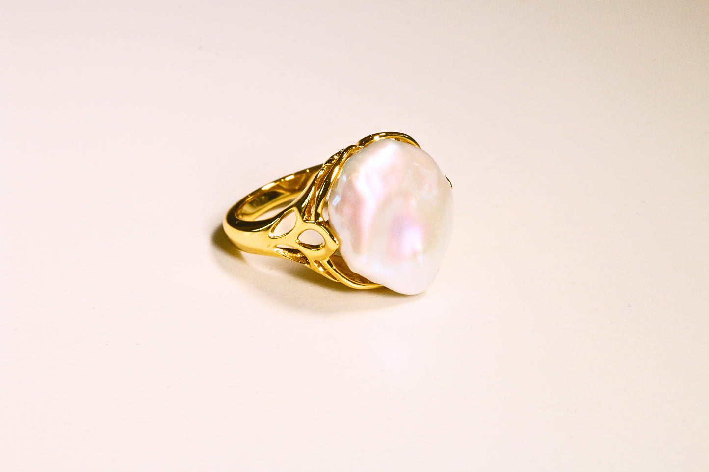 Baroque Pearl & Gold Stem Ring