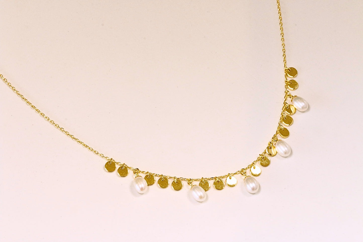 Freshwater Pearl & Smooth Disc Necklace