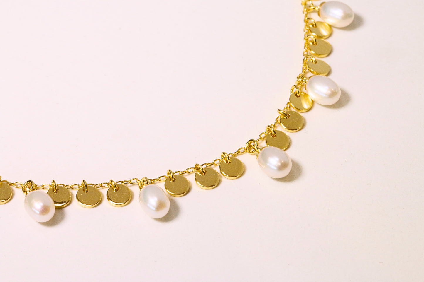 Freshwater Pearl & Smooth Disc Necklace