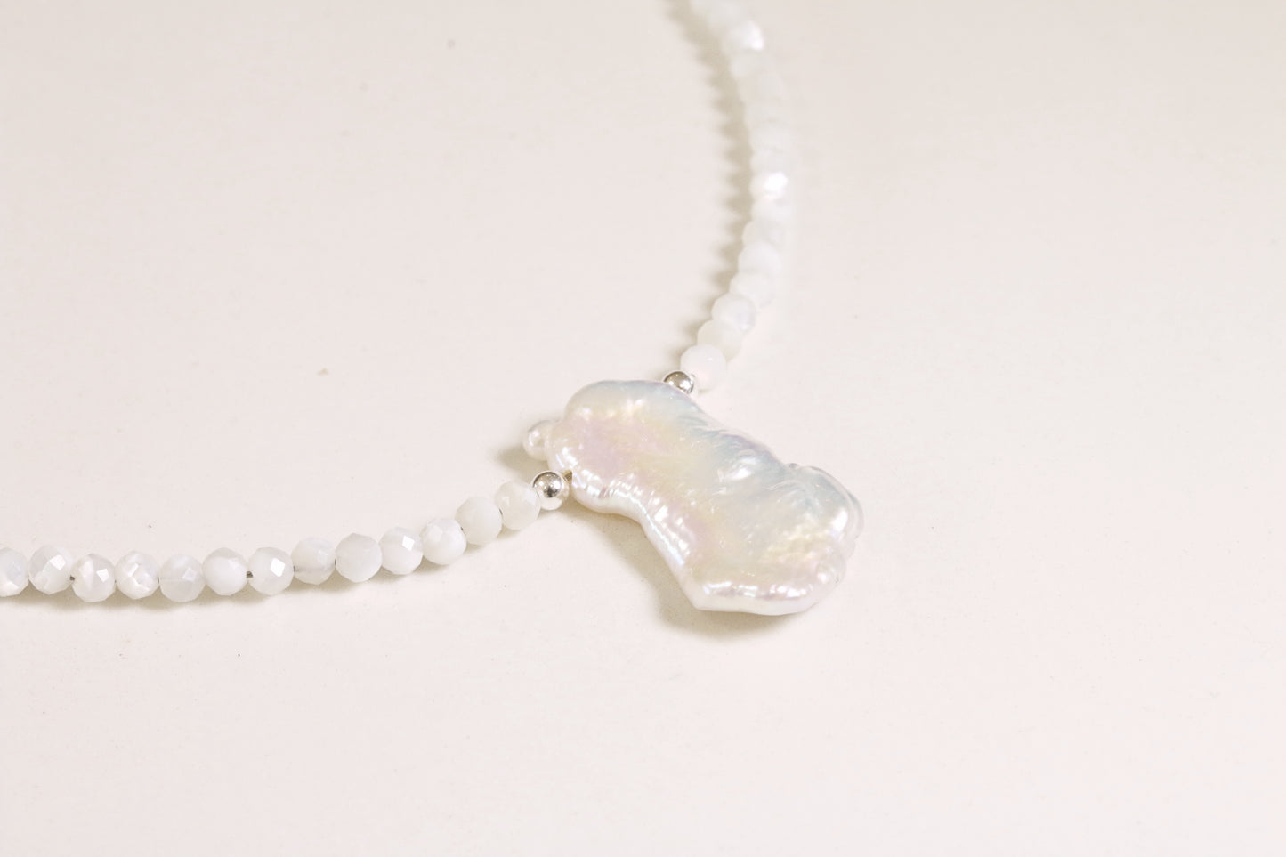 Shell & Freshwater Pearl beaded Necklace